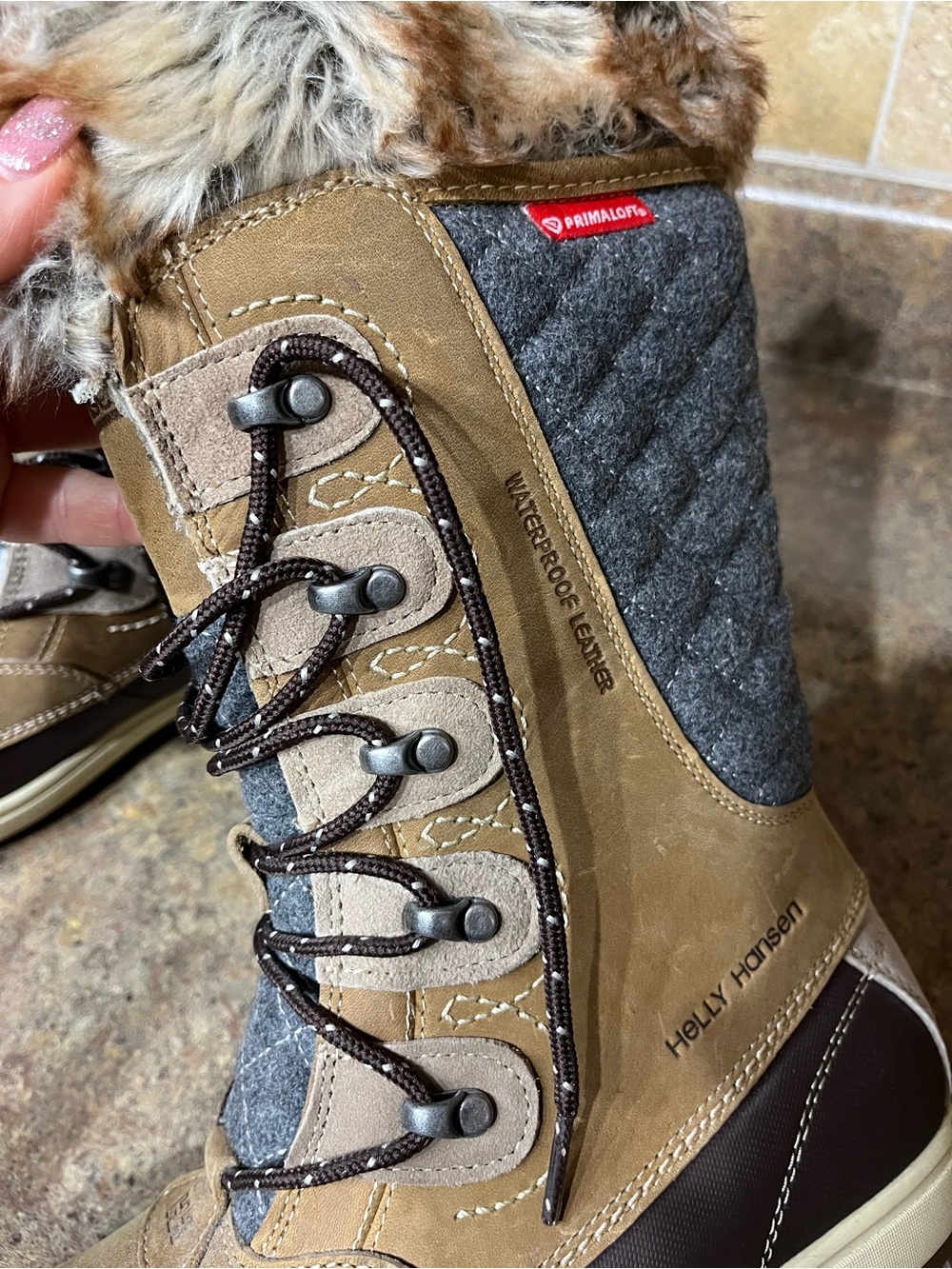 NWT Helly Hansen Garibaldi Waterproof Winter Boots Brown Faux Fur Sz 7.5 Fall - Picture 12 of 16